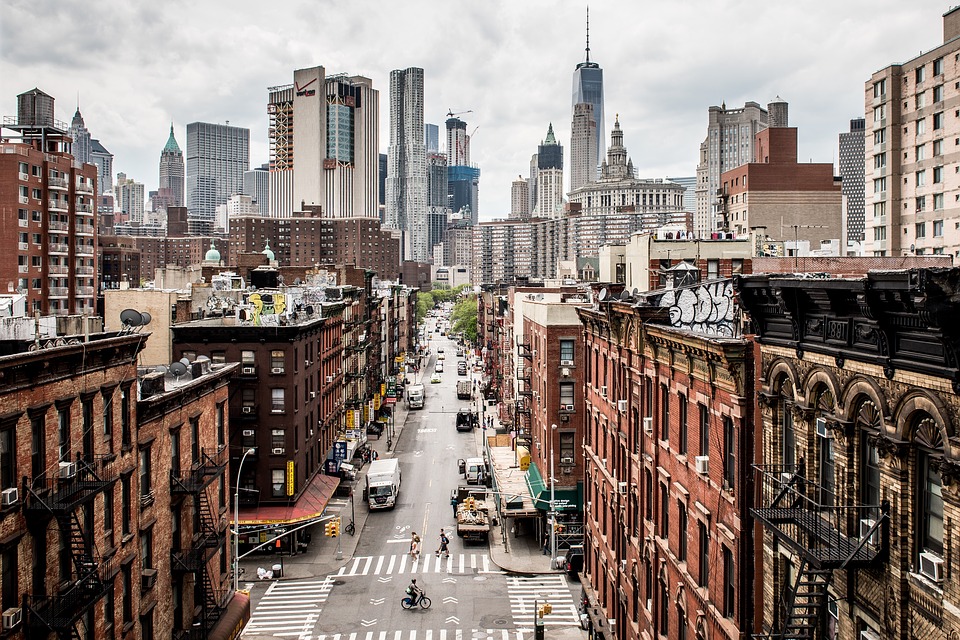 From trendy SoHo to the upper crust streets of the Upper East Side, there is a wealth of New York neighborhoods from which to choose.